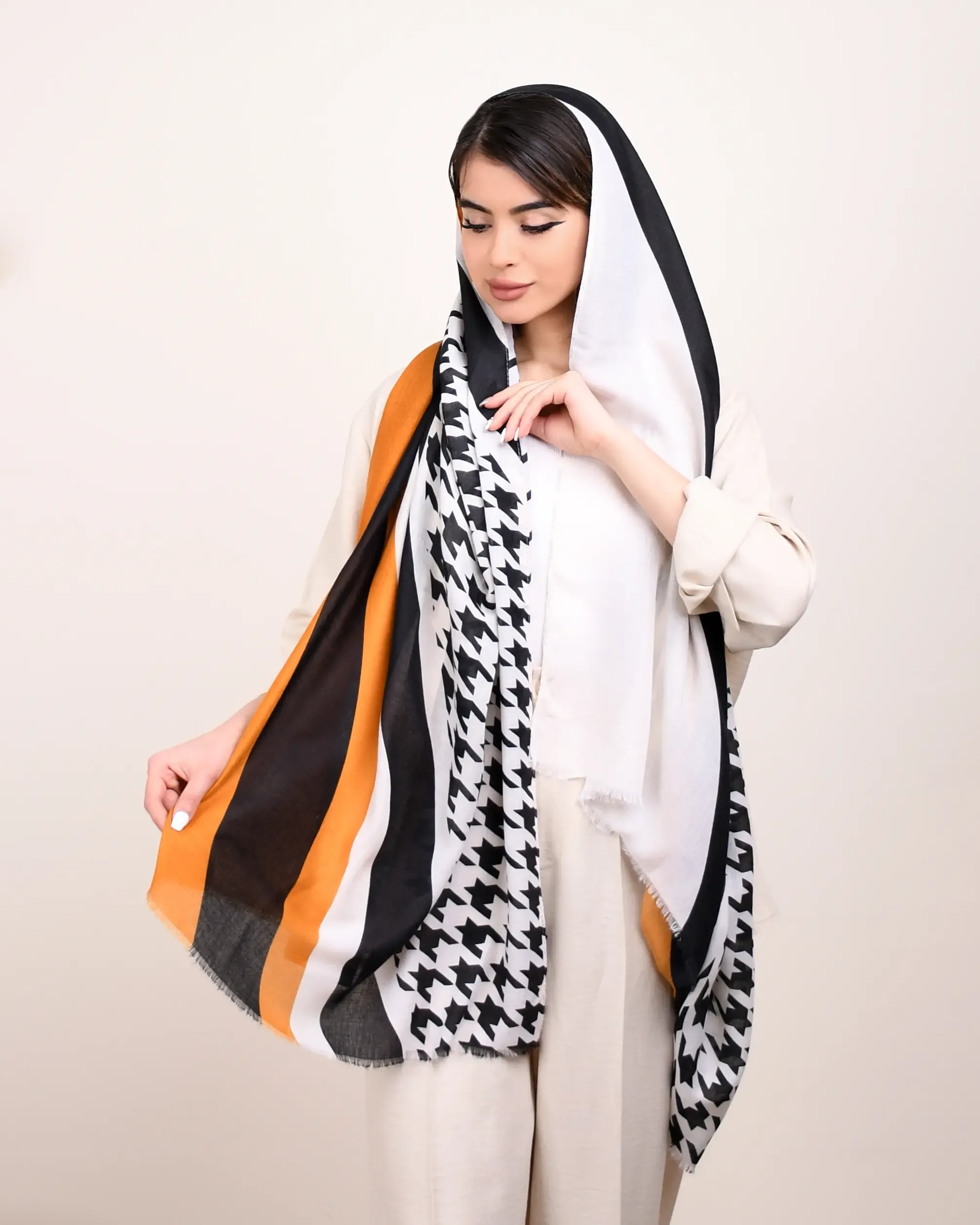 شال طرحدار نخی S00172